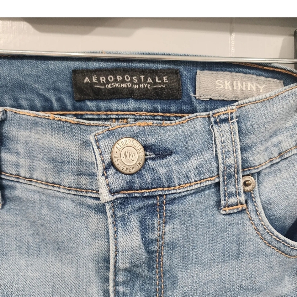 Aeropostale Skinny Destructed Light Faded Stretch Blue Jeans Size 2 Short - Picture 3 of 5